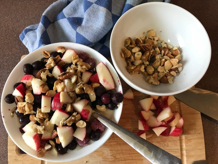 Creamy Oats with Nuts and Berries